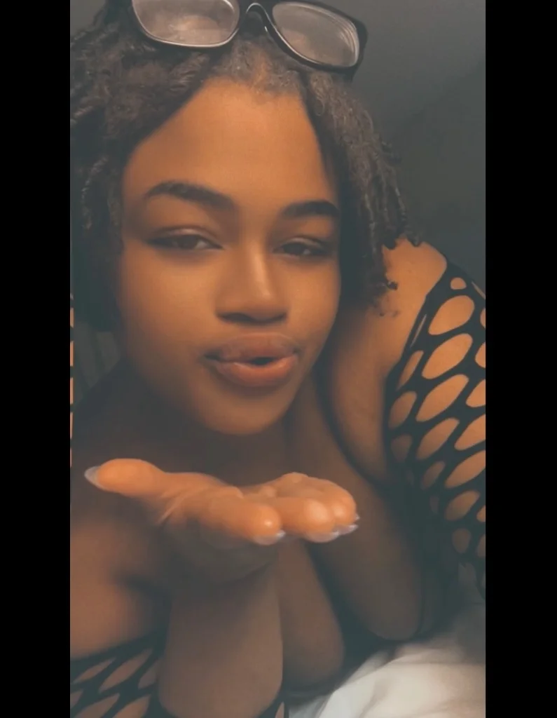 heyyy i'm lulu i'm here for a good time not a long timeso le... in Birmingham – Women Seeking Men photo 4