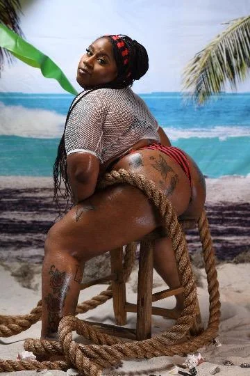 come fuck my throat the throat goat is here Don't miss me in Birmingham – Women Seeking Men photo 3