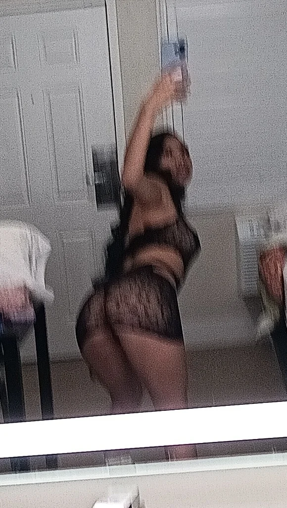 Come Spoil A Real Lady in Los Angeles – Women Seeking Men photo 5