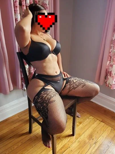 new girl 3some available in Boston – Women Seeking Men photo 2