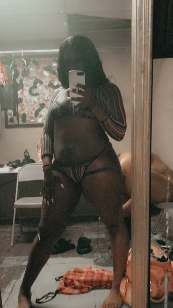 chocolate and juicy in Detroit – Women Seeking Men photo 5