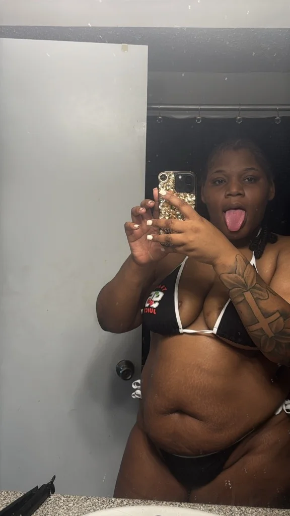 ask about my specials in Fort Worth - Women Seeking Men photo 2