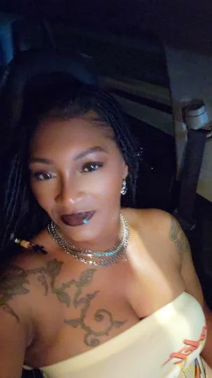 Serenity's World in Fort Worth – Women Seeking Men photo 3