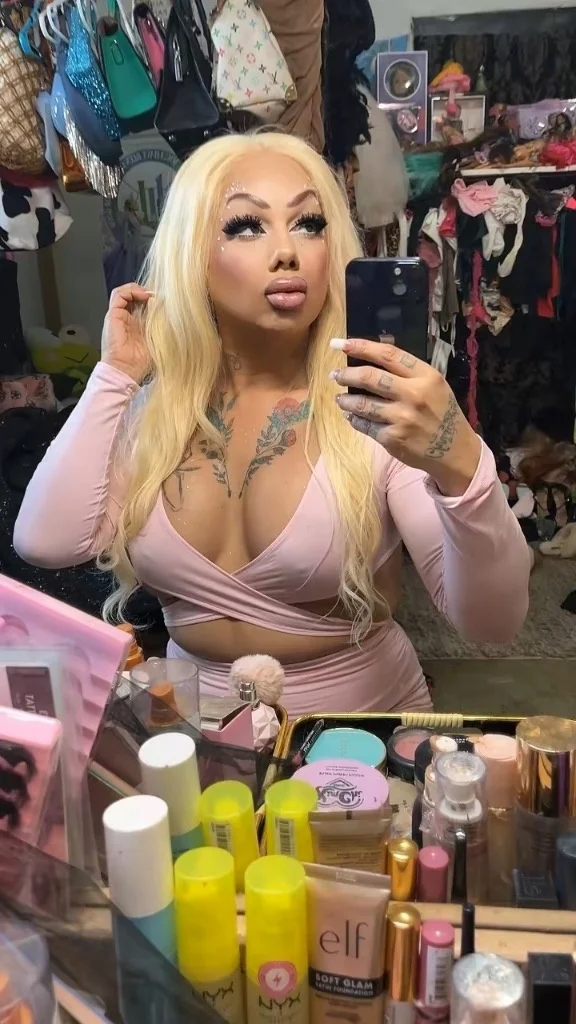 LatinaBarbie in Bakersfield – Women Seeking Men photo 2