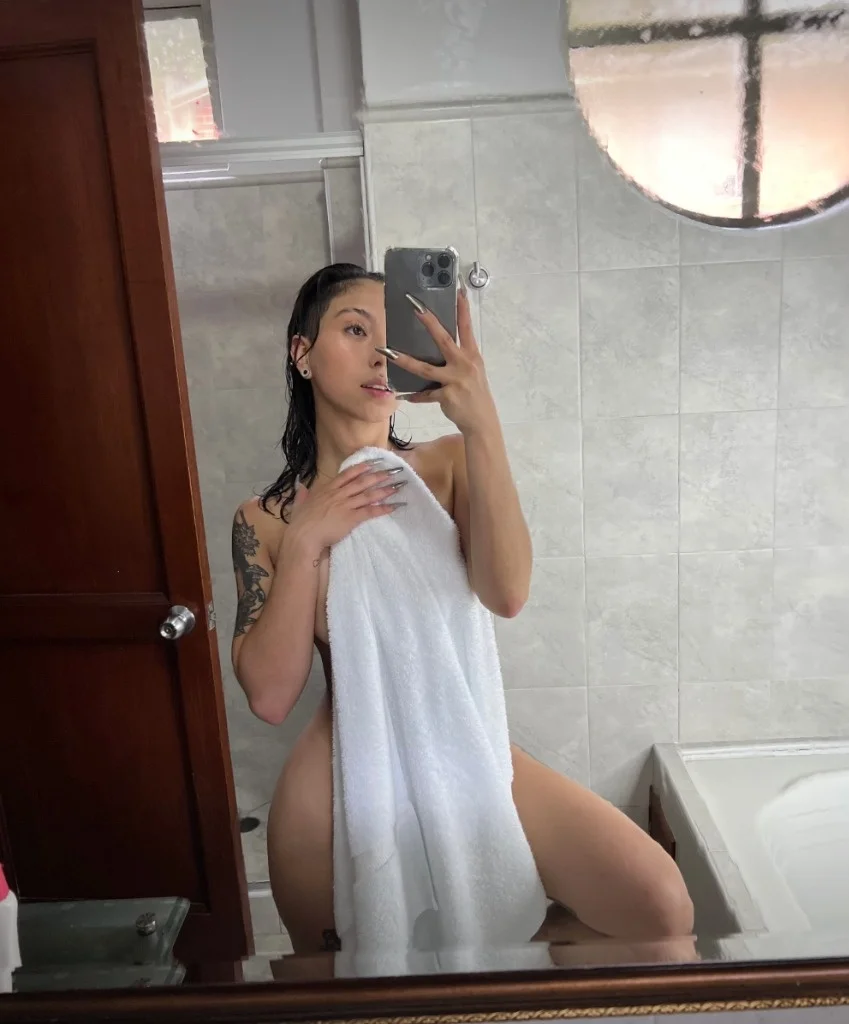 Goth Spinner needs a Fuck Buddy RIGHT NOW in Bakersfield – Women Seeking Men photo 4