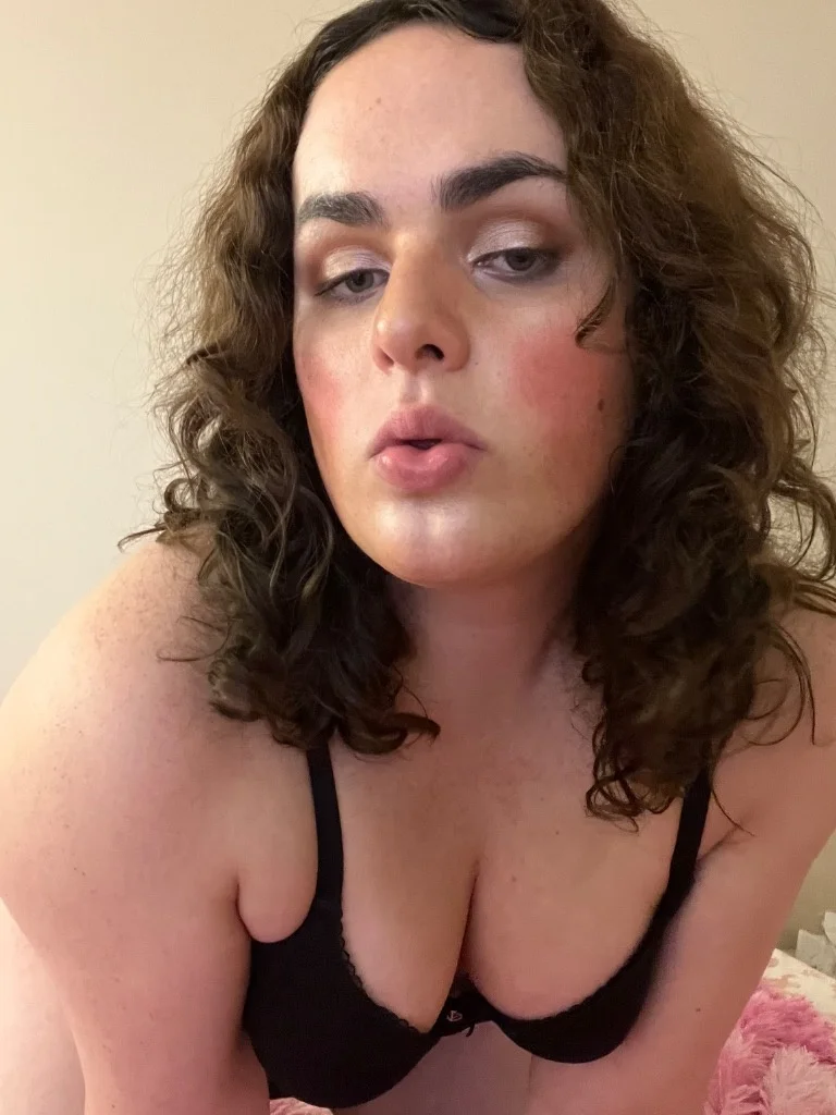 Feminine Curvy Trans Woman in Colorado Springs – Women Seeking Men photo 2