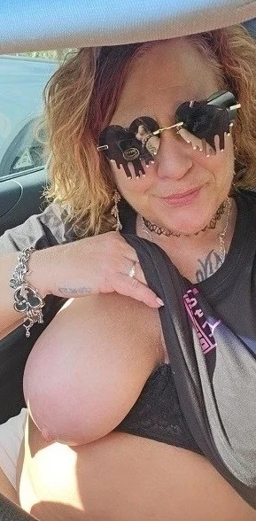 Sophisticated Fun 37 Available All Day InOutcall Snap in Flint – Women Seeking Men photo 3