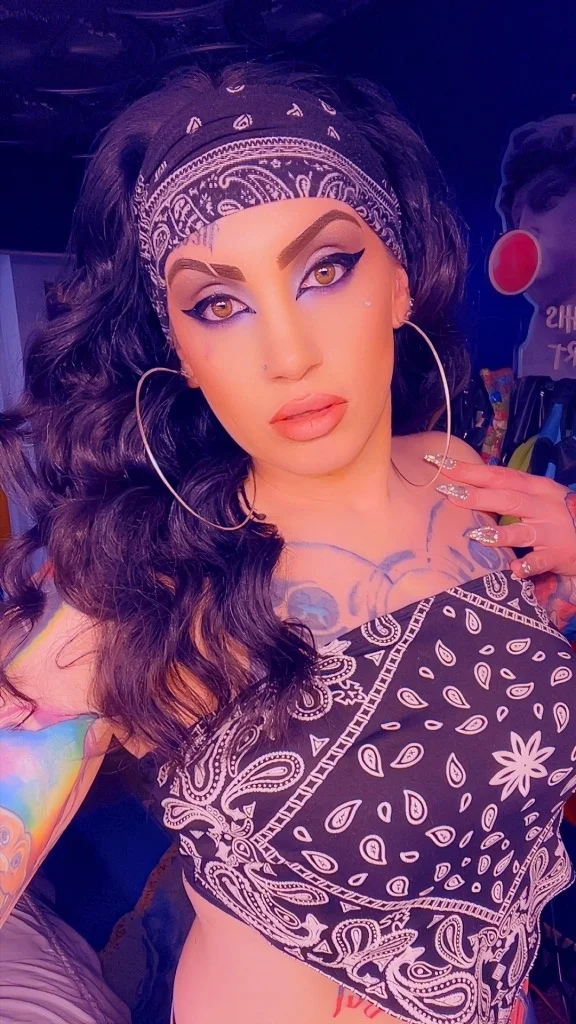 Just moved to Flint Beautiful transgender Latina Erotic mass... in Flint – Women Seeking Men photo 4