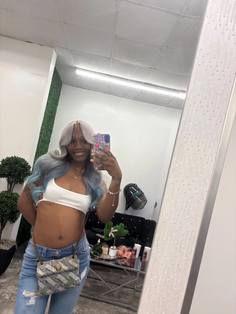Brownskin 5'4 in New York - Women Seeking Men