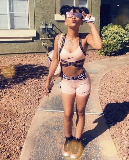 5'0ft 100lb LaTiNa 100qv 150hh 200HR LiMiTeD TiMe SpEcS LEAV... in South Jersey – Women Seeking Men photo 5