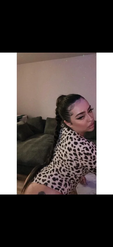 YOUR FAVORITE FOREIGN WHITE GIRL PLEASE READ AD 247 ICOC Ava... in Tacoma – Women Seeking Men photo 3