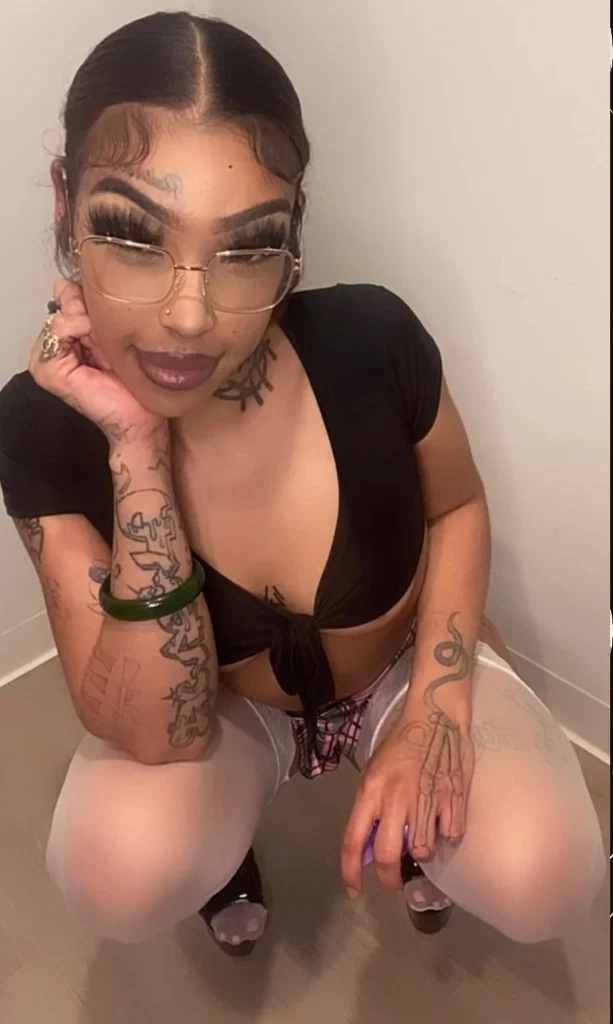 HONEY BUN DEALS TONIGHT CALL ME incall outcalls BABE