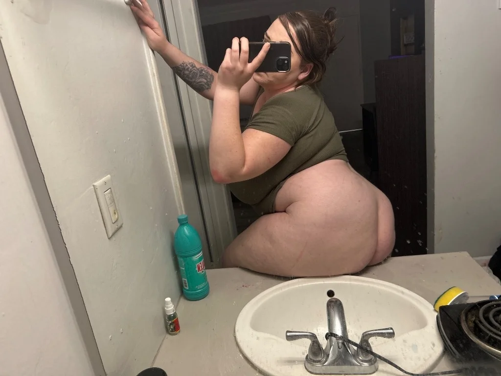 LETS PLAY DADDY in Tucson - Women Seeking Men photo 2