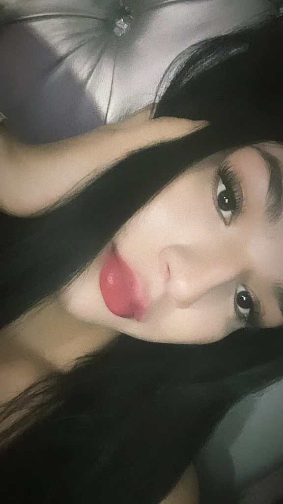 I am a beautiful, slender white girl with long black hair and a pretty in Tucson - Women Seeking Men photo 3
