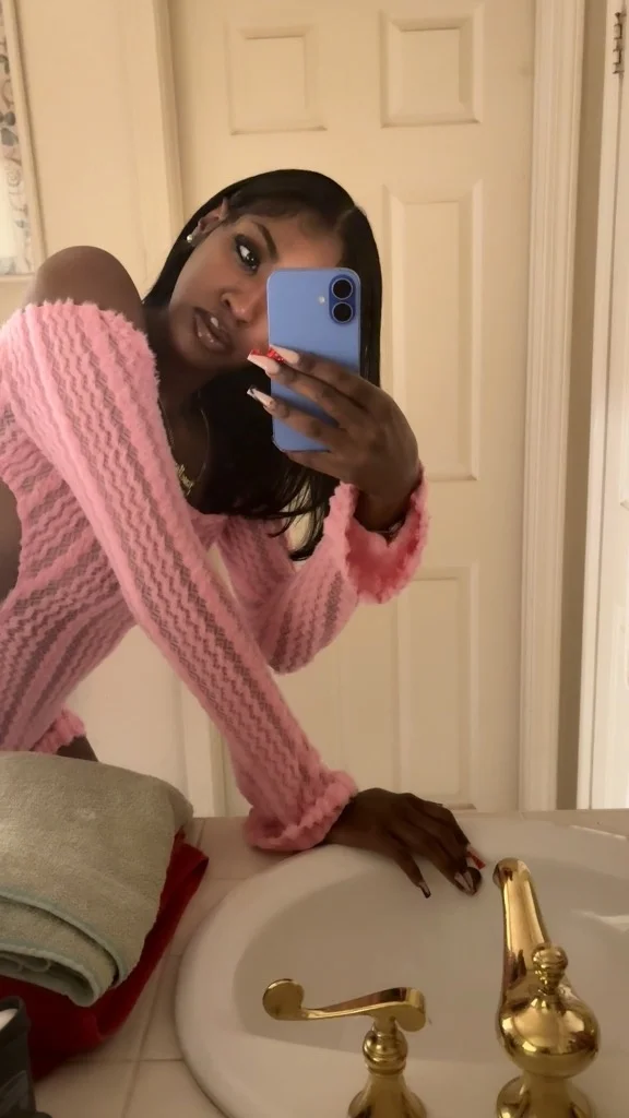 San Diego CA Text Call Me I m available now NO BARE SERVICES... in San Diego – Women Seeking Men photo 3