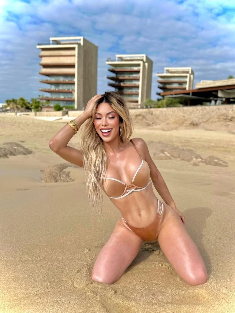 STUNNING TRANSSEXUAL in San Diego – Women Seeking Men photo 6