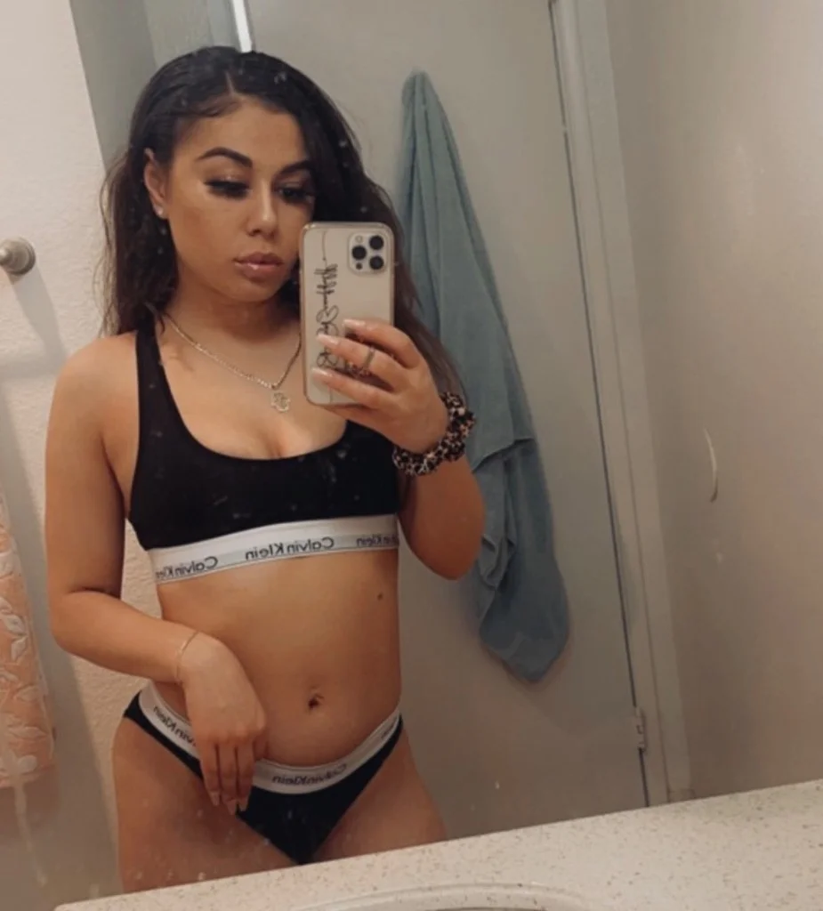 CUMM See ME BbBJ SeXy PETITE TREAT Dont Miss OUT