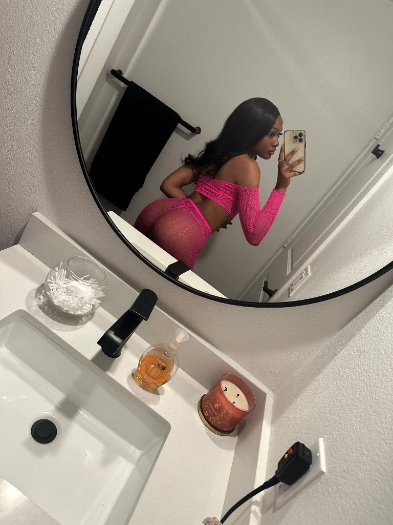 Sweet Pettie Treat Slim Freak INCALLS OUTCALLS in San Diego – Women Seeking Men photo 6