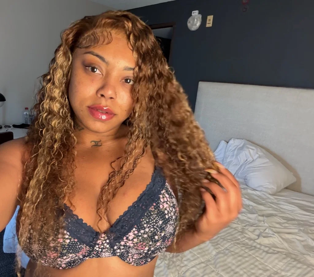 Incall Only Qv specials Read Ad