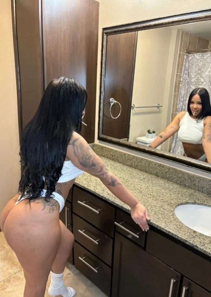 Hey love I'm pamela, a new Latina in the area ready to please you. %