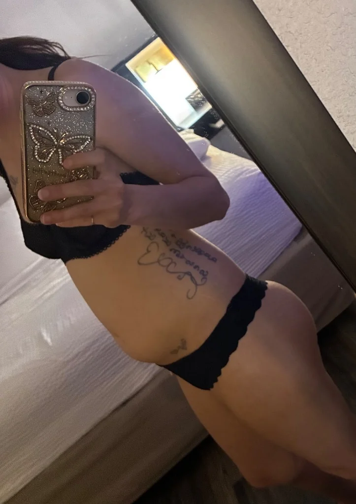 LET ME SHOW YOU A GOOD TIME OUTCALLS ONLY!