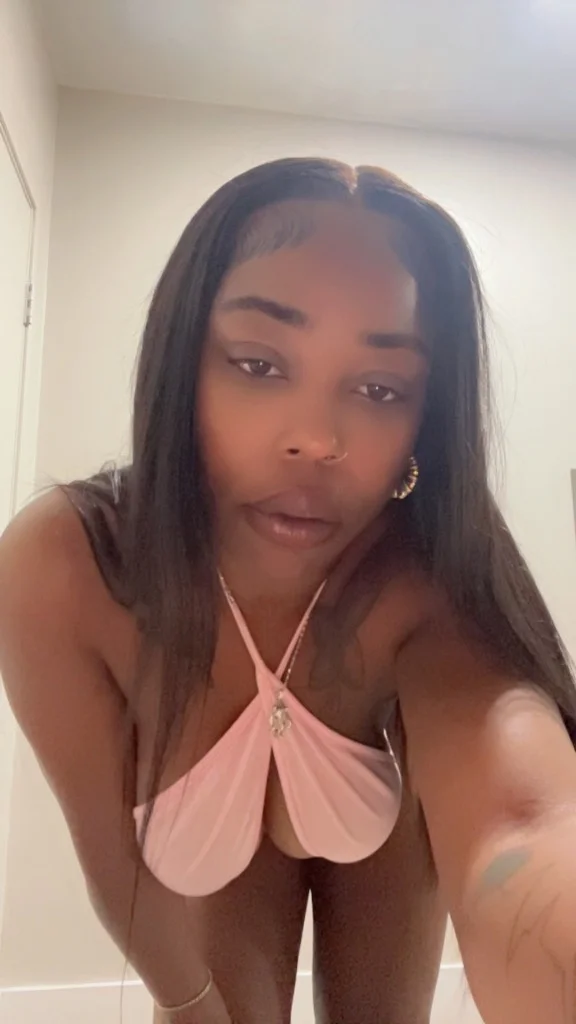WANT TO BE INSIDE MY WARM WET TIGHT HOLES LOOK NO FURTHER QV... in Long Beach – Women Seeking Men photo 4