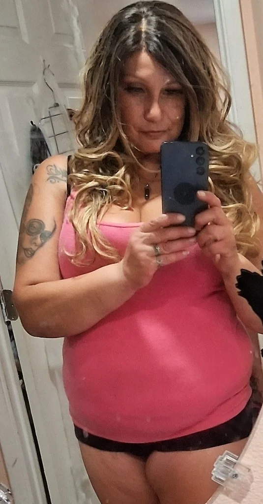 Looking for a good time in Long Beach - Women Seeking Men photo 3