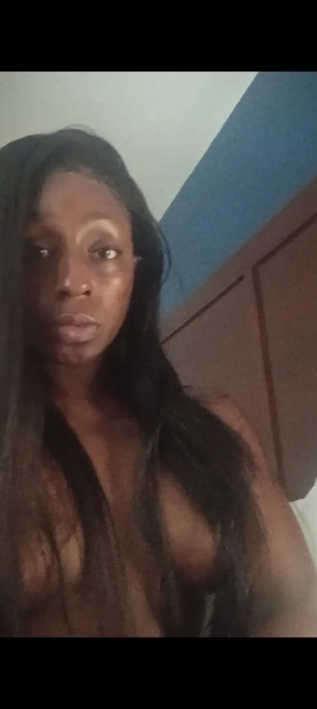 Edison NJ 'S Alanna Elu Im the perfect bottom in Central Jersey - Women Seeking Men