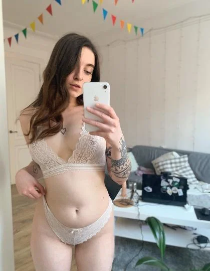 Your Favorite Distraction | Fun, Vibrant & Ready to Unwind with You