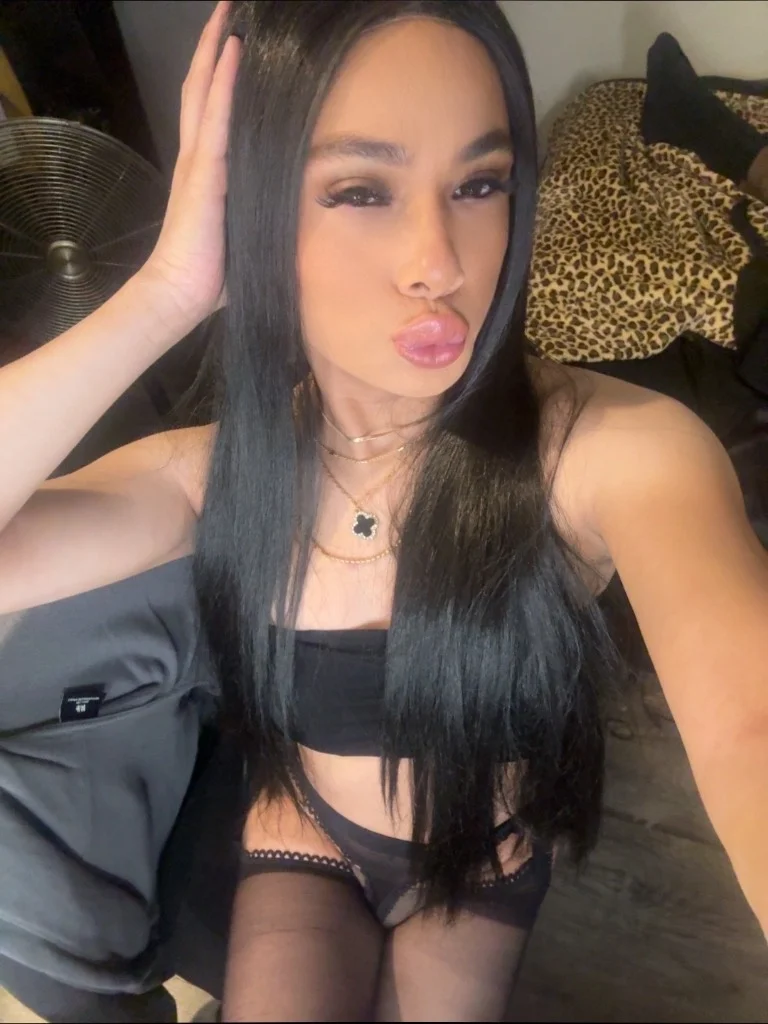 Last Night Here SEE MEEE WHILE U CAN in Los Angeles – Women Seeking Men photo 4