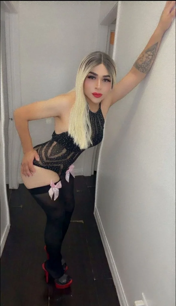 SEXI LATINA in Los Angeles – Women Seeking Men photo 4
