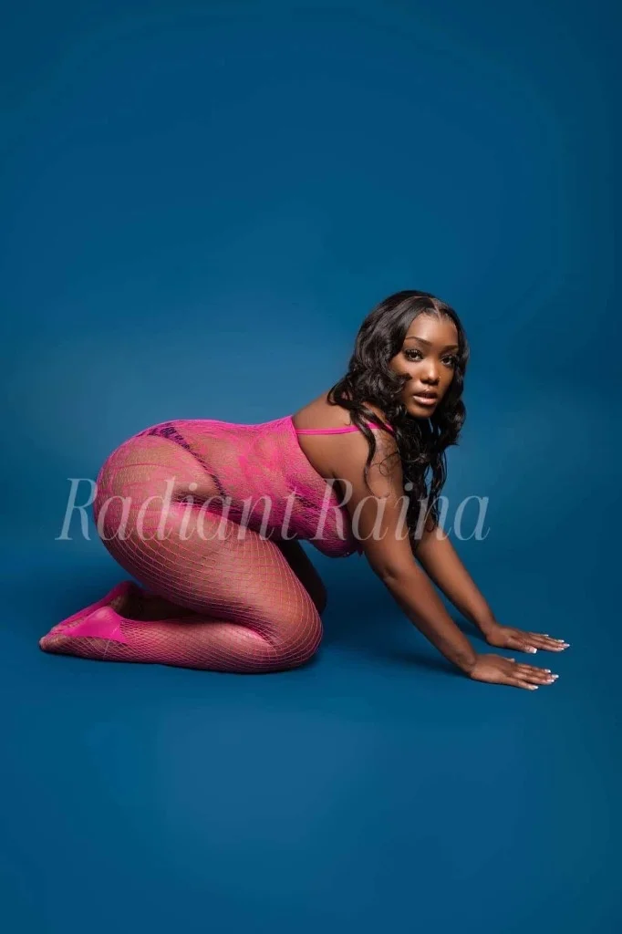 WETTIGHT ON THE GO in Minneapolis – Women Seeking Men photo 5