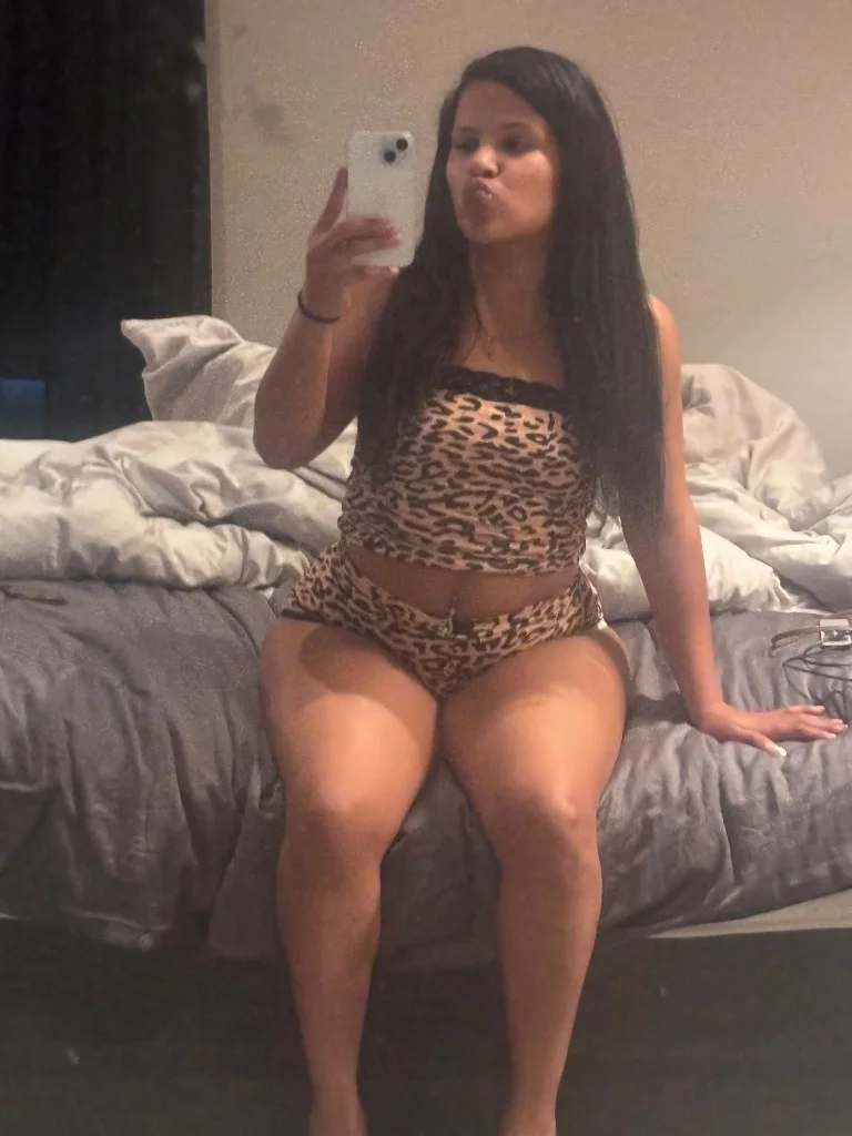 lets meet!! incall, outcall & cardates available in Minneapolis - Women Seeking Men photo 4