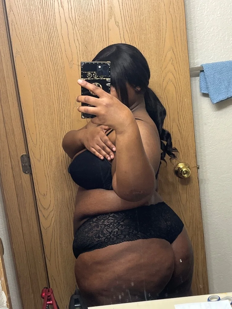 WELCOME TO THE CHOCOLATE FACTORY in Minneapolis - Women Seeking Men