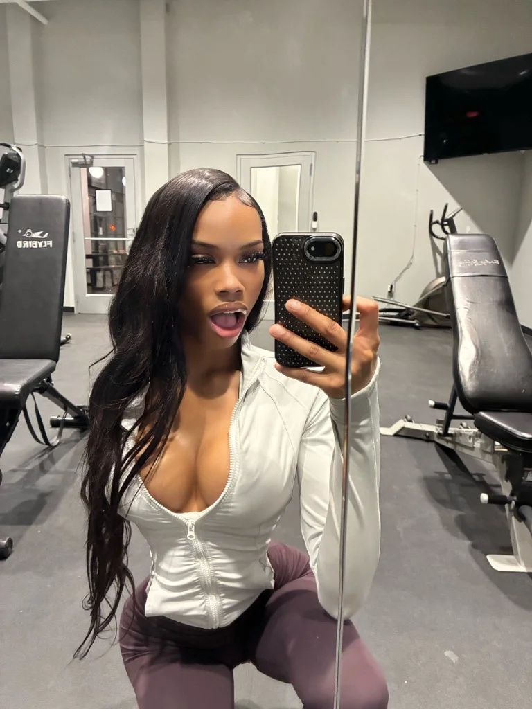TWITTER PORN @GangBitch18 BEST OUT in Minneapolis - Women Seeking Men