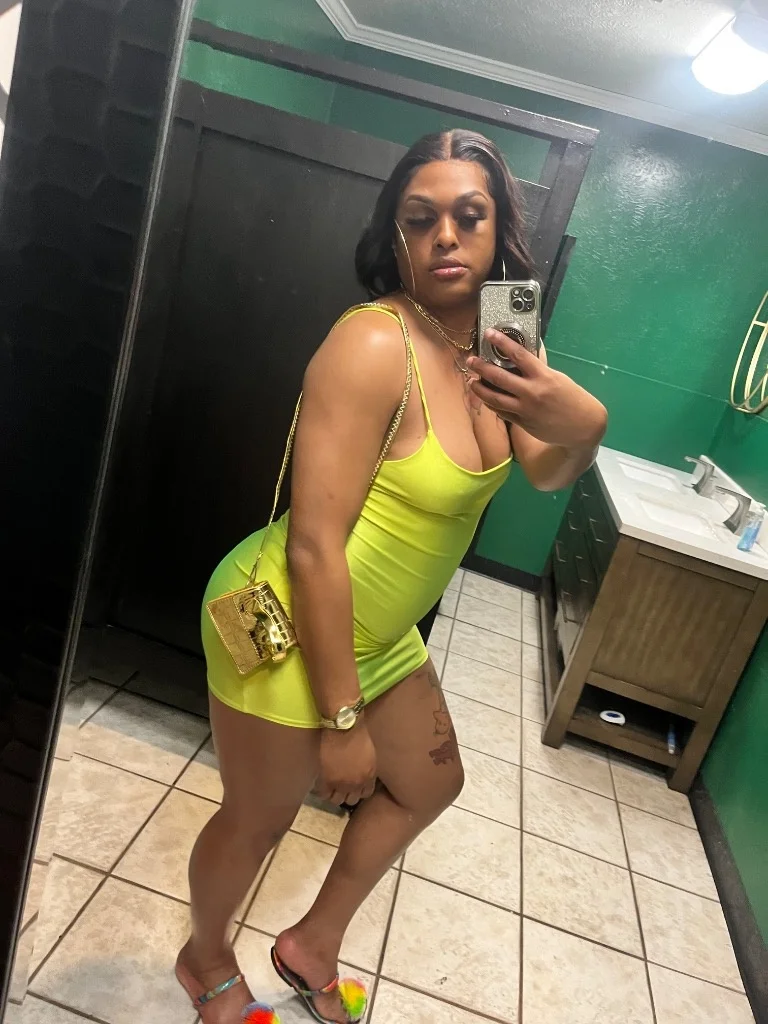 Throat Goat Deluxe Sloppy wet head Tight Virgin Booty