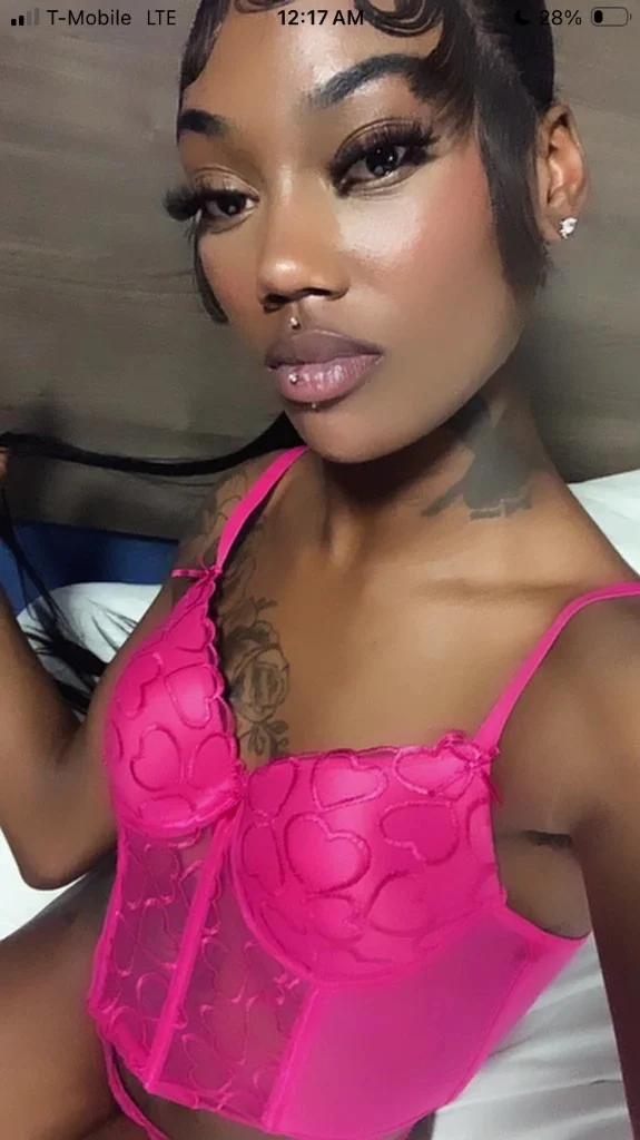 ALERT LAST DAY INTOWN IM LOOKING FOR A GOOD TIME in Memphis – Women Seeking Men photo 2
