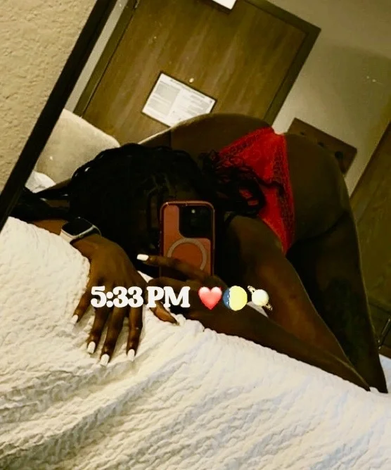 Upscale Experience Pretty Petite Outcalls Available 247 Call... in Memphis – Women Seeking Men photo 2