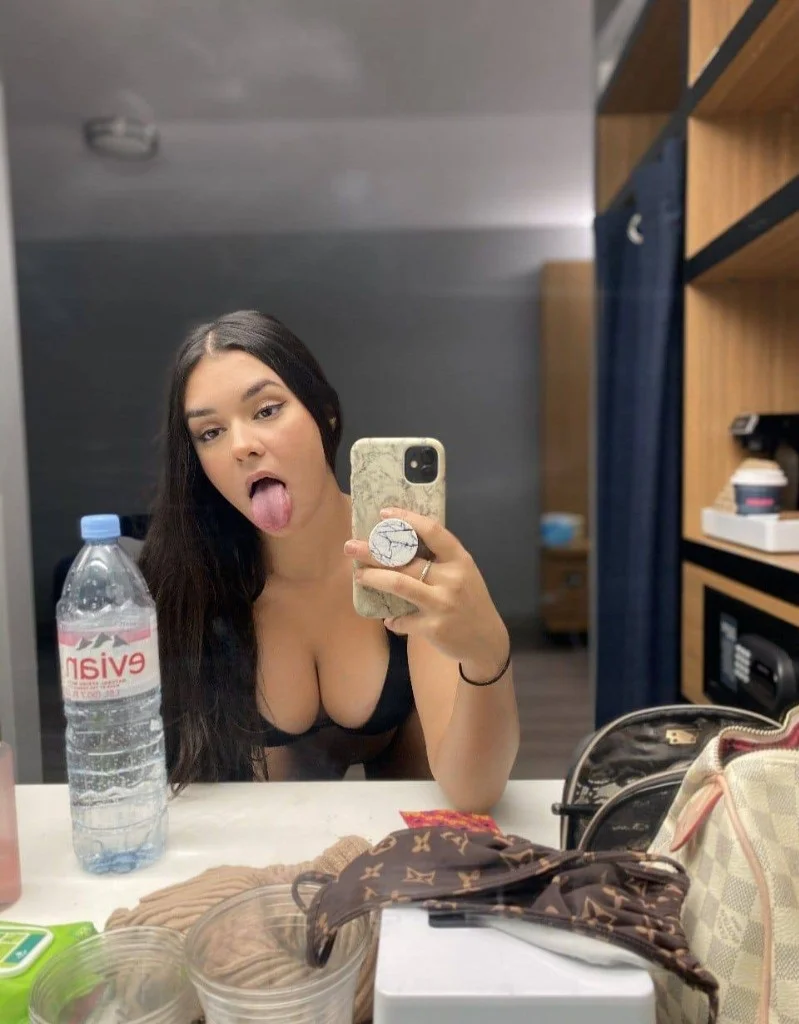 A new Latina girl in town ready to fulfill your fantasies Ca... in Dallas – Women Seeking Men