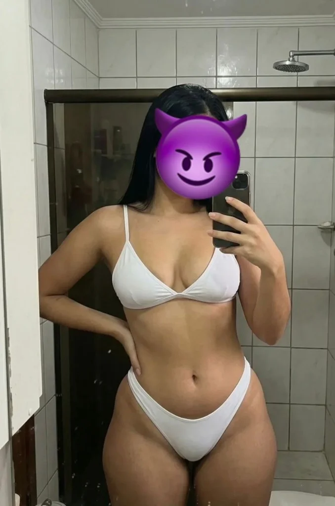 LATINA CALIENTE
