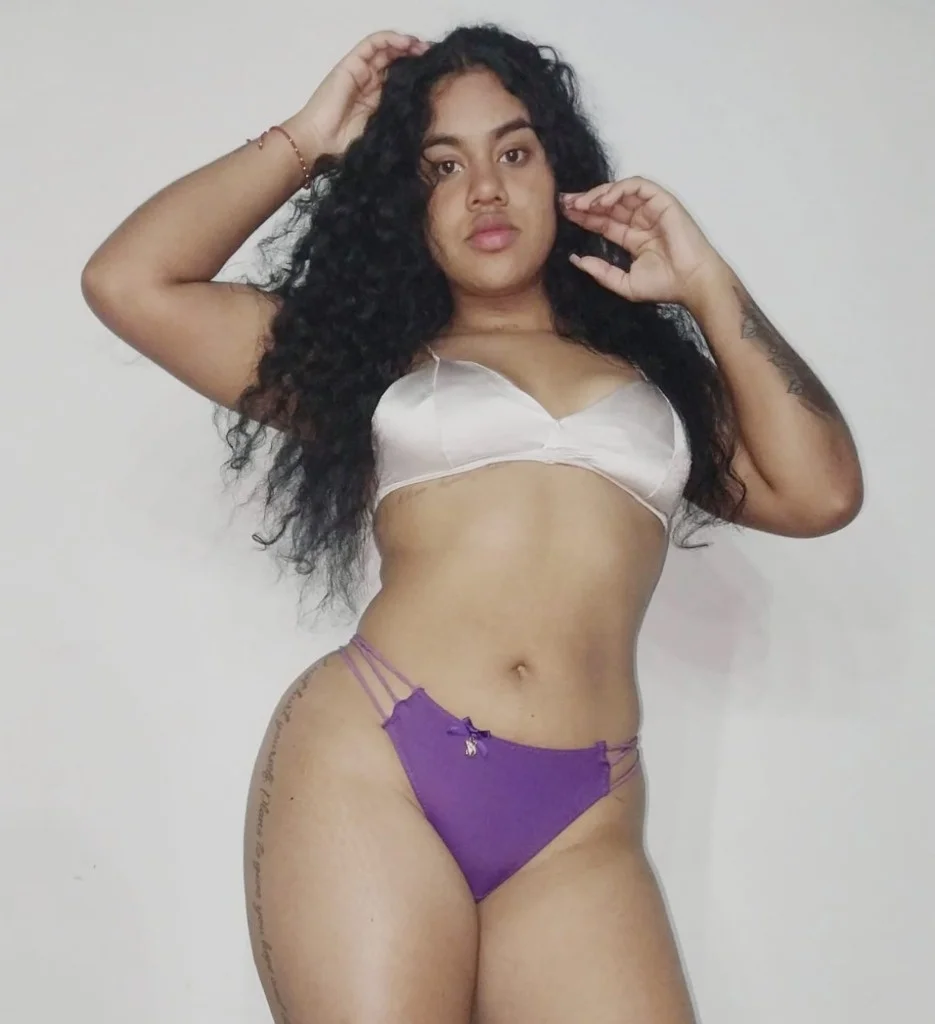VEN A MI PAPI TENGO APARTAMENTO DISCRETO Y LIMPIO