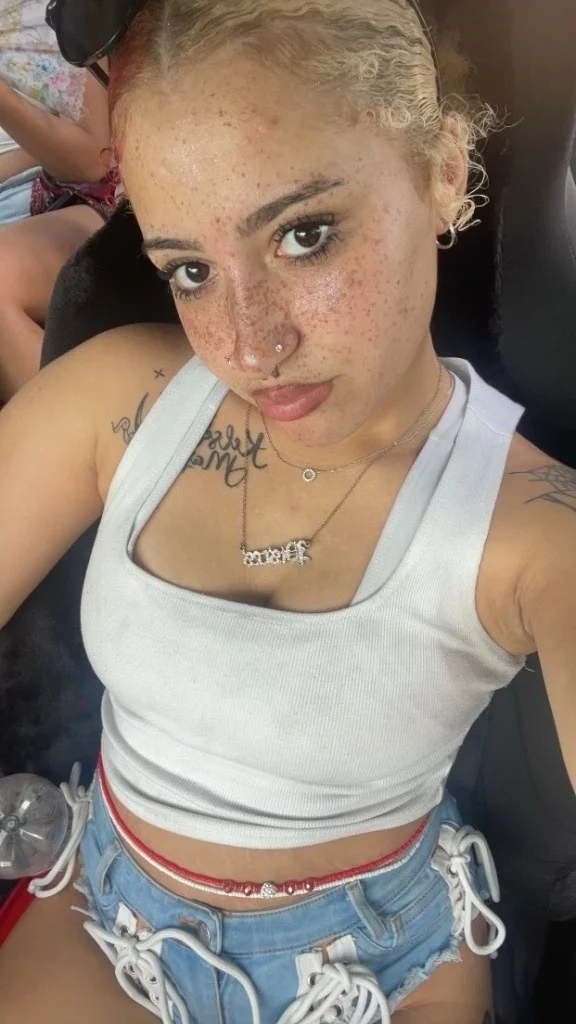 SEXY WET AND CUTE in Auburn - Women Seeking Men photo 4