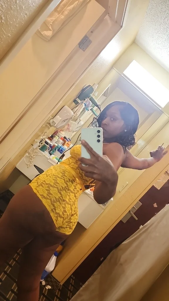 UP& AVAILABLE!INCALLS ONLY! in Birmingham - Women Seeking Men photo 5