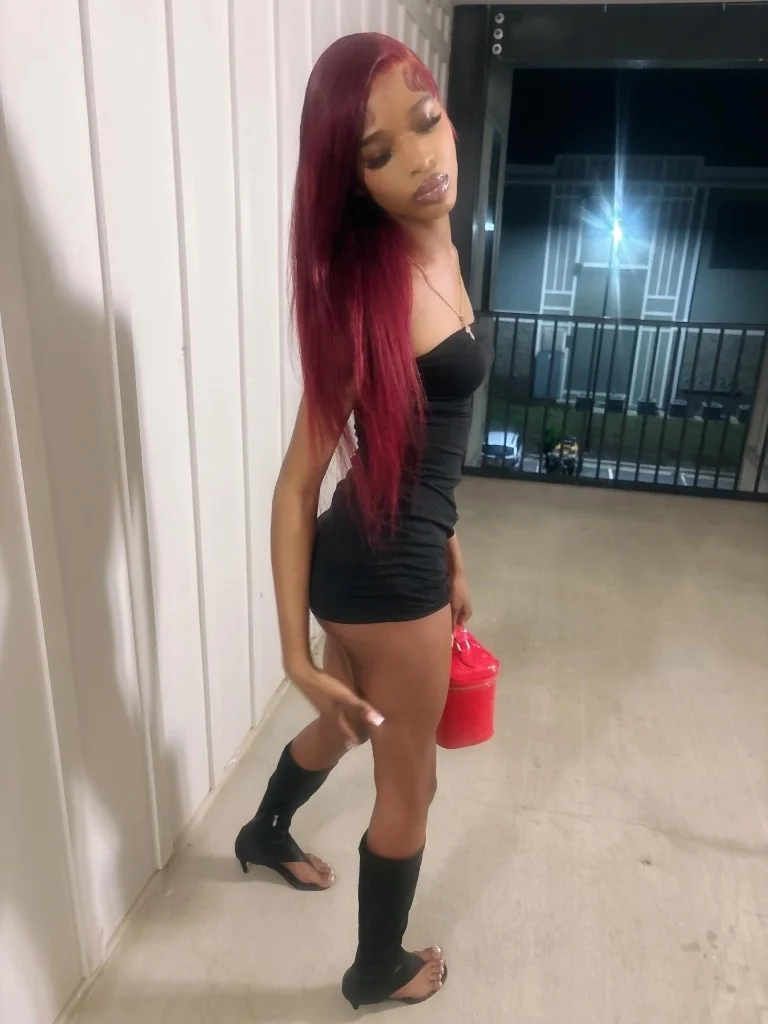 sexy vixen in Huntsville – Women Seeking Men photo 4