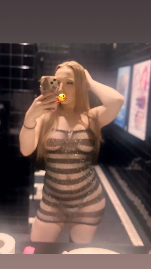 Blonde bombshell in Huntsville - Women Seeking Men