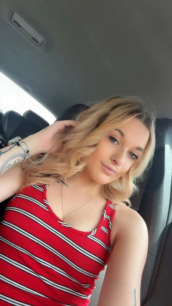 Petite Princess in Phoenix – Women Seeking Men photo 6