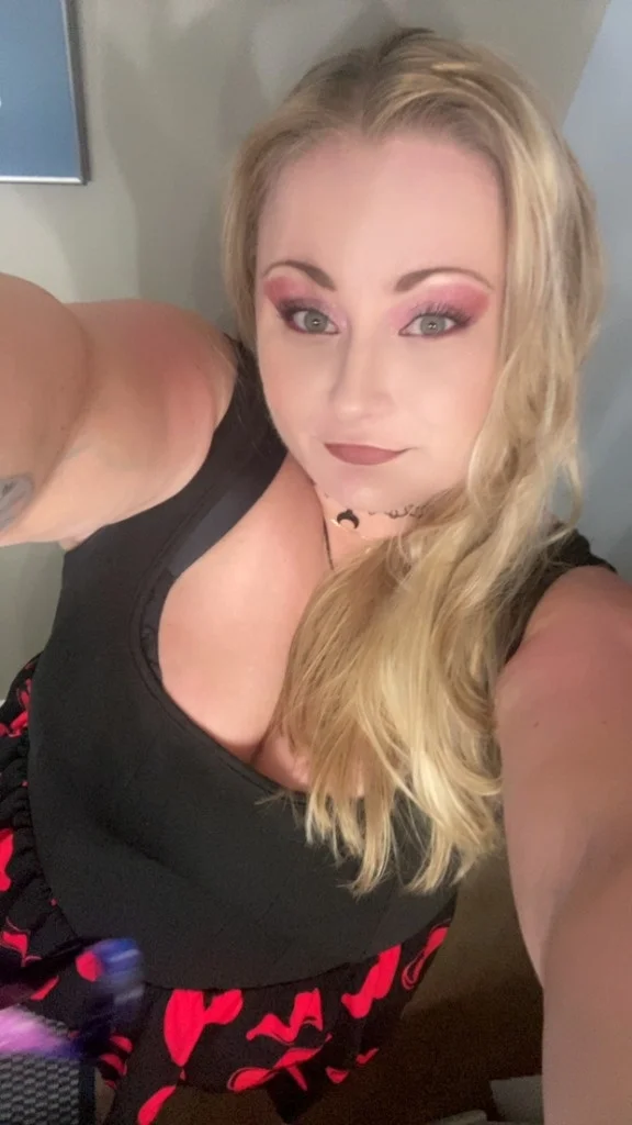 WHERE MY FREAKS AT LET ME BE YOUR PRESENT LIMITED TIME