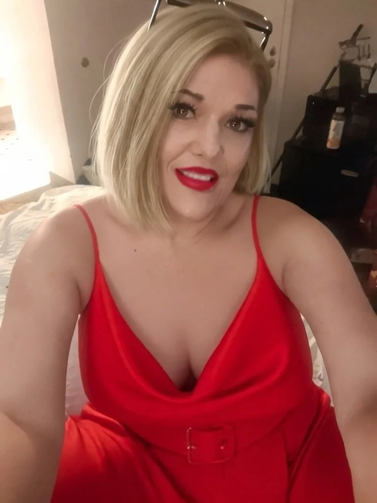 INCALL OUTCALL BIG TITS SOFT LIPS NICE HIPS MILF IN NORTH PH... in Phoenix – Women Seeking Men photo 5