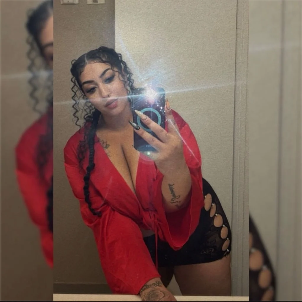 Sweet and thick, your #1 pick nice and tight QV all night