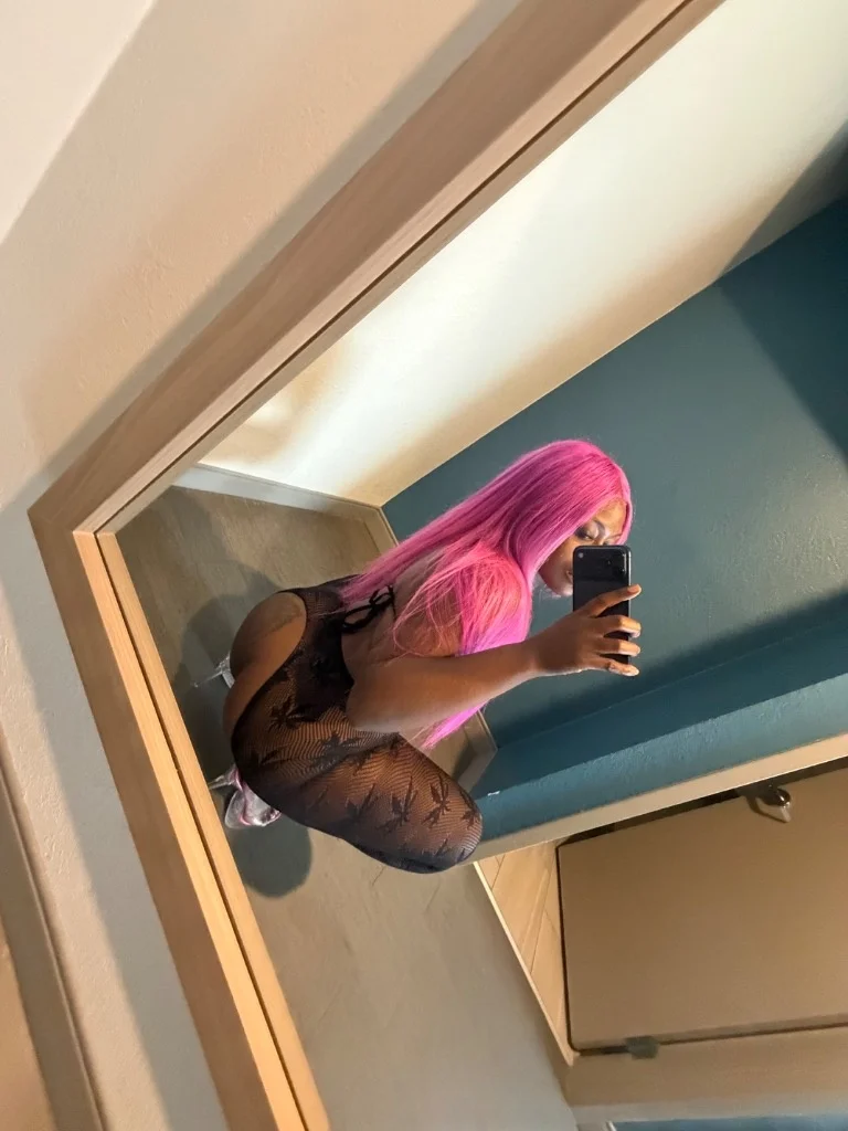 Conway or LittleRock All 3Holes Squirter Greek Ready 25 Face... in Little Rock – Women Seeking Men photo 3